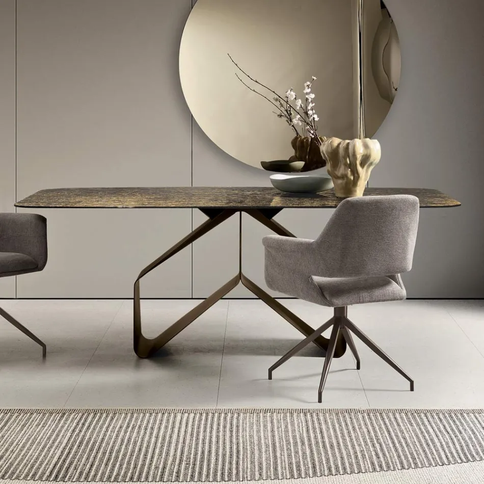 Table fixe 210 x 110 cm avec plateau en verre martelé et piètement en métal - Adriano Viadurini