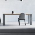 Table fixe avec plateau massif et pieds carrés fabriquée en Italie - Tisroc