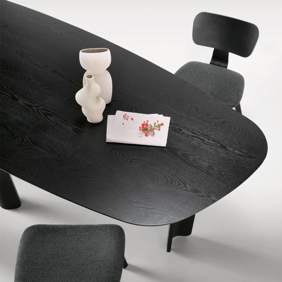 Table fixe disponible en trois coloris, finition effet bois et deux dimensions - Musa Viadurini