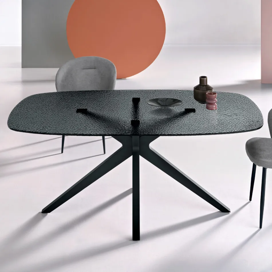 Table ovale 180 x 100 cm en verre martelé fumé et métal - Domus Viadurini