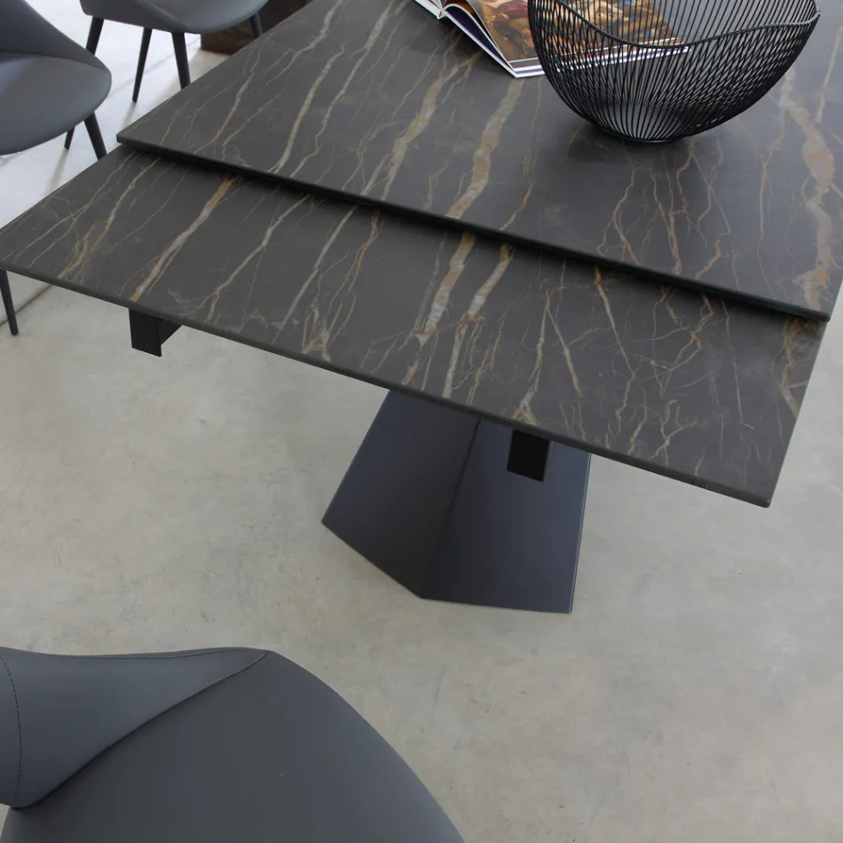 Table à manger extensible jusqu'à 270 cm avec plateau en verre céramique - Trasimeno Viadurini