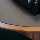 Table ronde avec plateau en noyer naturel massif, Carlo Viadurini