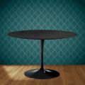 Table Tulipe Eero Saarinen H 74 cm, céramique Domoos, fabriquée en Italie - Écarlate