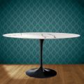 Table ovale Tulipe Eero Saarinen H 74 cm en céramique Aura 22, fabriquée en Italie - Écarlate