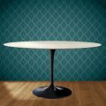 Table ovale Tulipe Eero Saarinen H 74 cm en céramique Marmorio, fabriquée en Italie - Écarlate