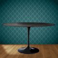 Table ovale Tulipe Eero Saarinen H 74 cm en céramique Somnia, fabriquée en Italie - Écarlate