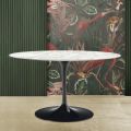 Table Tulipe Saarinen H 74 avec plateau ovale en marbre de Carrare Made in Italy - Ecarlate