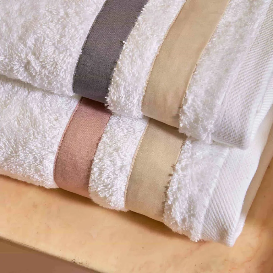 Serviette de douche en coton éponge avec double volant en percale de coton - Serenity Viadurini