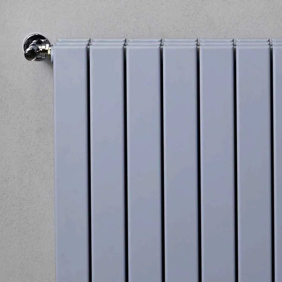 Radiateur mural hydraulique design bas vertical moderne 1824 W - Picchio Viadurini