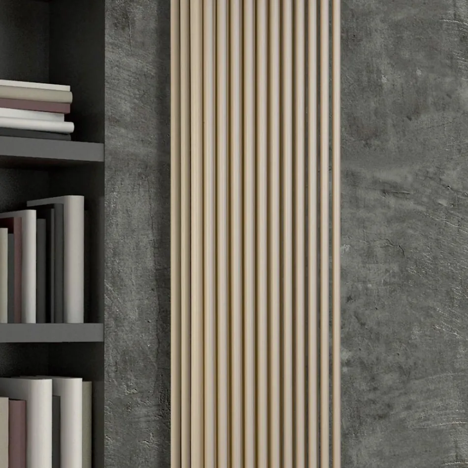 Radiateur hydraulique à triple section d'éléments verticaux - Cantucci Viadurini