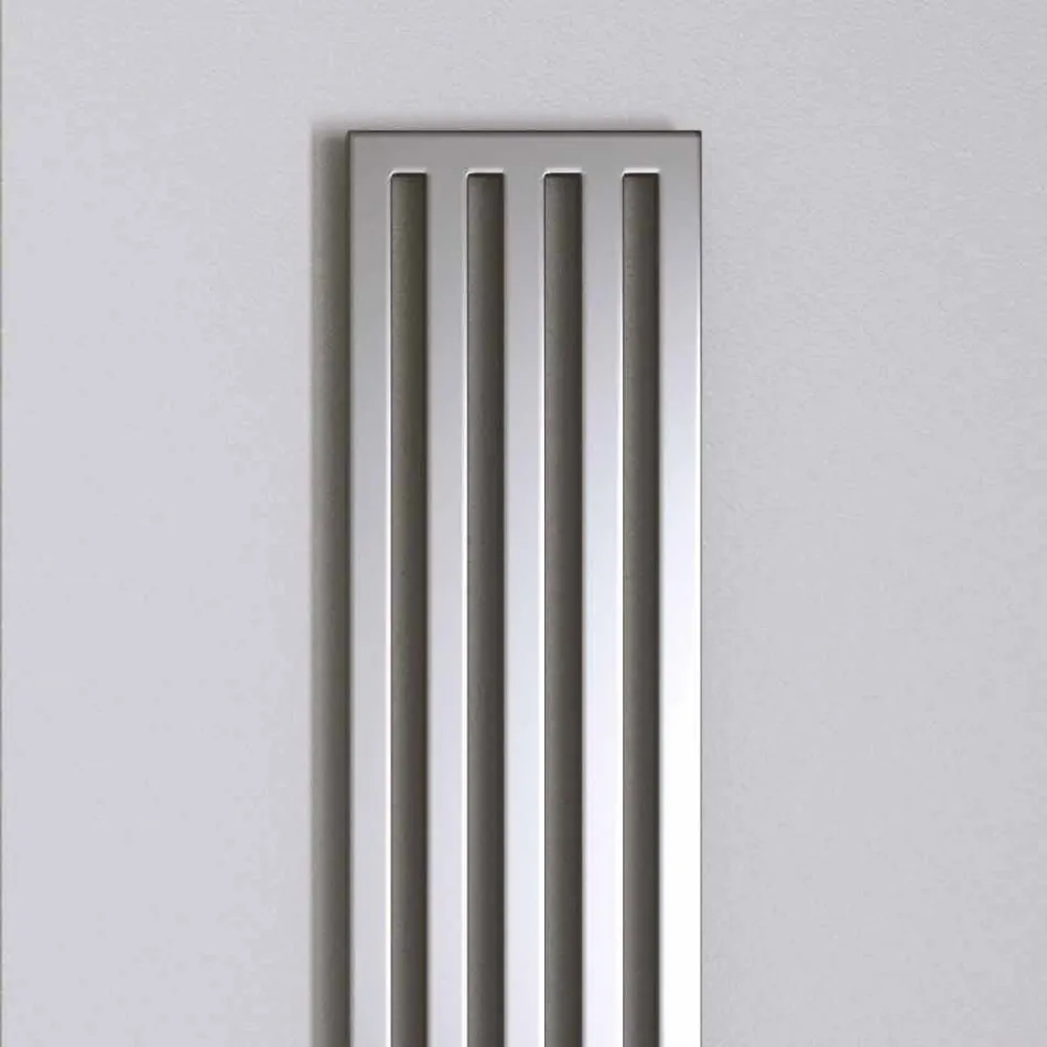 Radiateur vertical hydraulique fabriqué en Italie par New Robe Scirocco H Viadurini