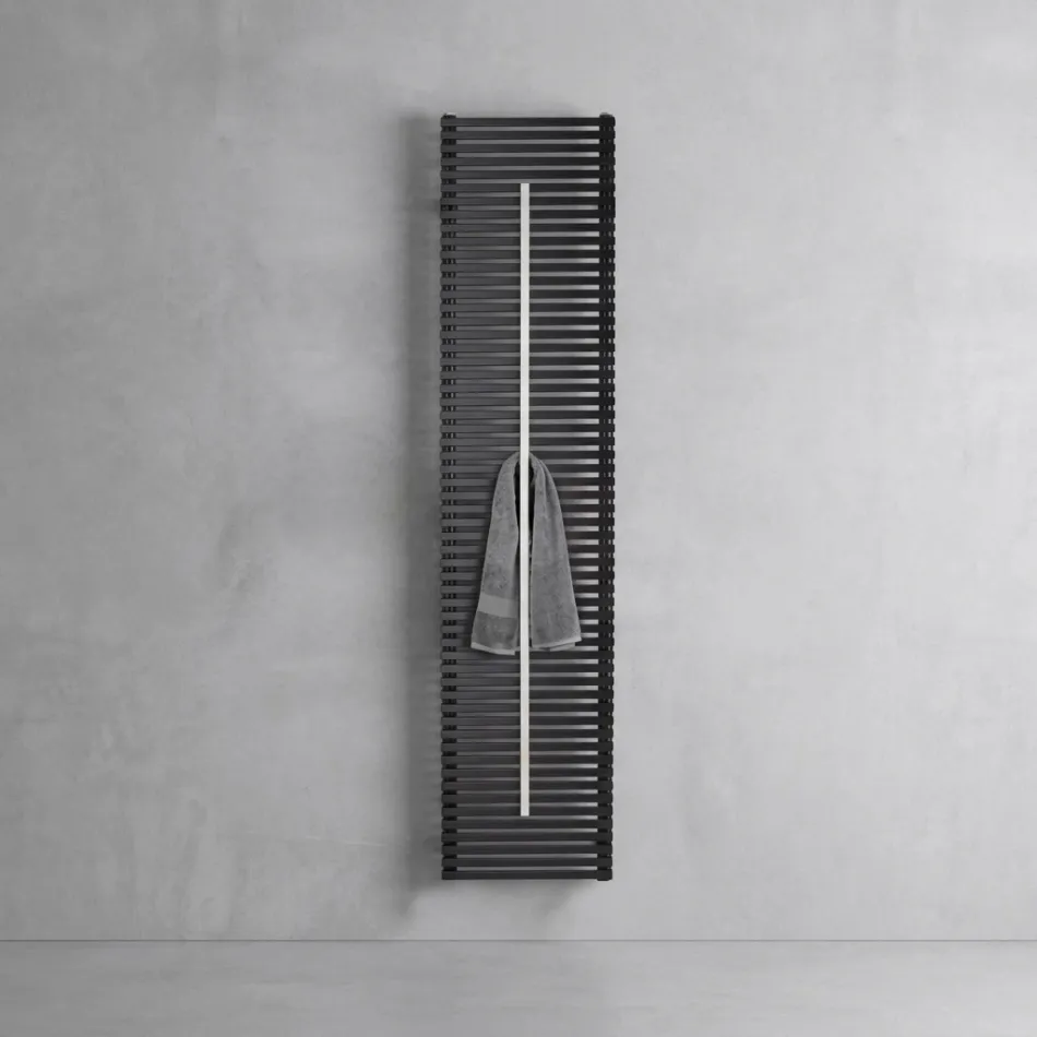 Radiateur en acier au carbone avec porte-serviettes, fabriqué en Italie - Lux Viadurini