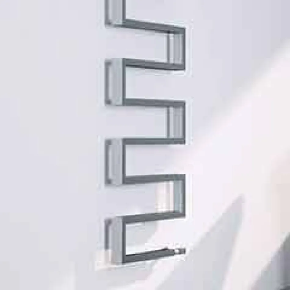 TERMOARREDO finition chromée hydraulique vertical de serpent par Scirocco H Viadurini