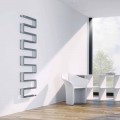 Radiateur vertical chromé à eau chaude Snake fait en Italie Scirocco H