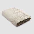 Nappe rectangulaire en lin beige avec cadre en dentelle pompon de luxe - Zippel