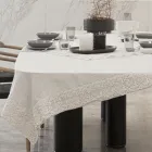 Nappe en lin blanc ou beurre avec motif rectangulaire en dentelle Farnèse - Kippel Viadurini