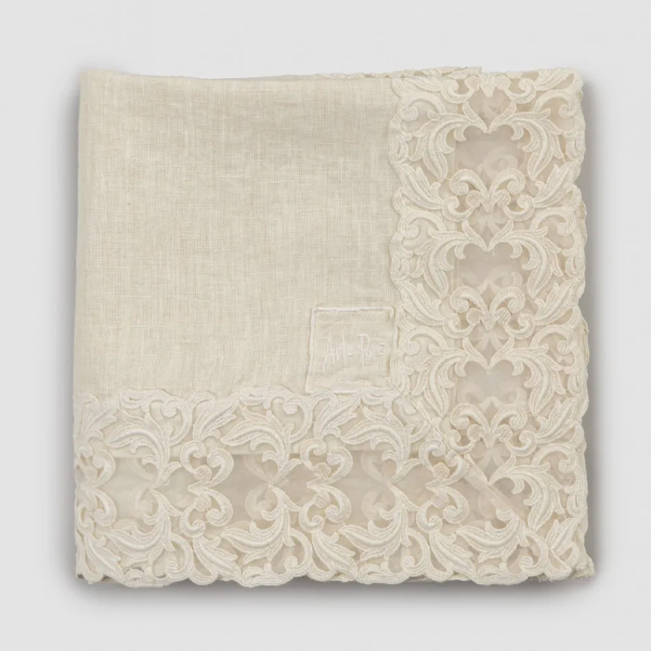 Nappe carrée en lin beige avec dentelle Farnèse de luxe artisanale - Kippel Viadurini