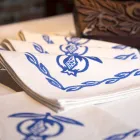 Serviette en lin mélangé avec pièce unique imprimée à la main Made in Italy - Marques Viadurini