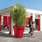 Grand Vase d'Extérieur en Polyéthylène 4 Tailles Fabriqué en Italie - Emporium Viadurini