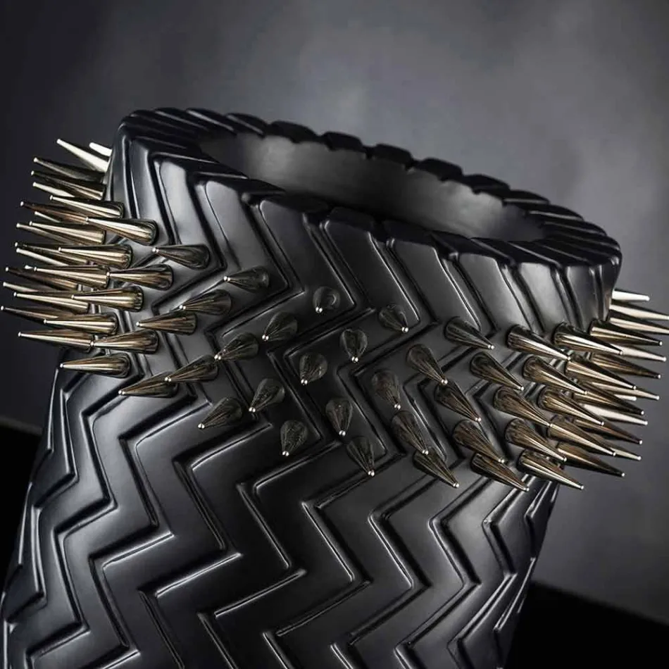 Vase ornemental en céramique noir mat fait à la main - Jungle Viadurini