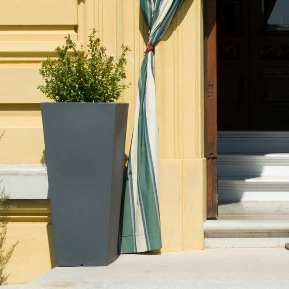 Vase de jardin carré de couleur fluo avec lumière Made in Italy - Avanas Viadurini