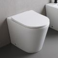 Toilettes sur pied avec abattant fin à fermeture ralentie en céramique blanche - Salice