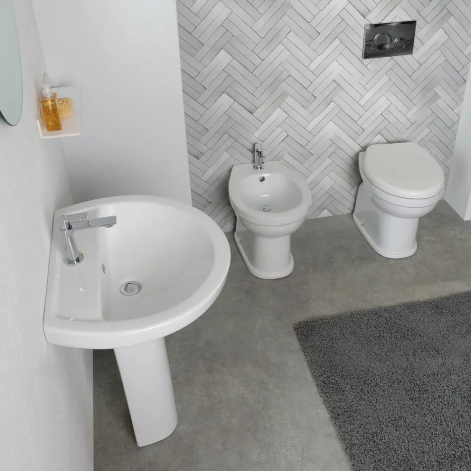 WC en céramique sur pied avec abattant en polyester et design moderne - Silica Viadurini