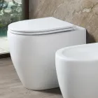 Toilette Aster bicolore en céramique mate sans bride avec siège à fermeture amortie   Viadurini