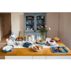 Plateau de service avec des fleurs en fer blanc, bleu ou boue - Marken Viadurini