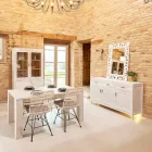 Vitrine de salon Sanda en teck massif avec 4 portes et 3 tiroirs Viadurini