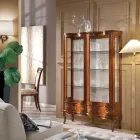 Vitrine en bois de style classique avec portes et tiroirs Made in Italy - Versaille Viadurini