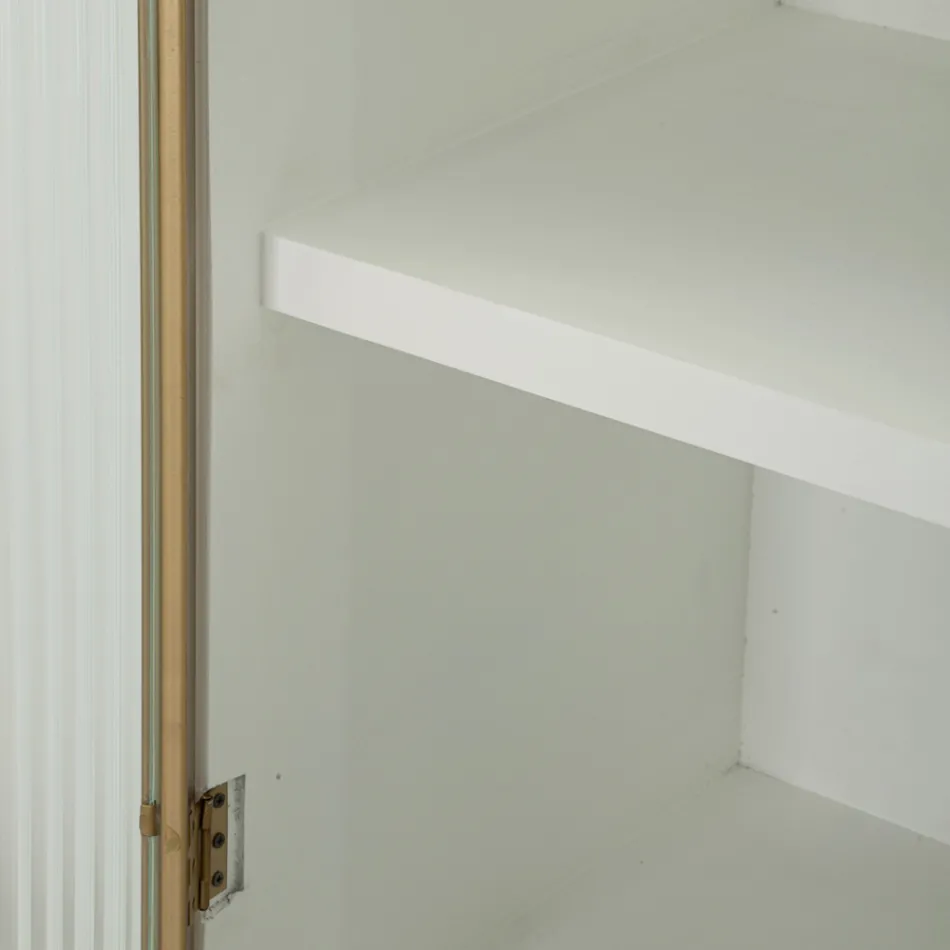 Vitrine en bois avec plateau et inserts arrondis avec 2 portes et 2 tiroirs - Rachel Viadurini